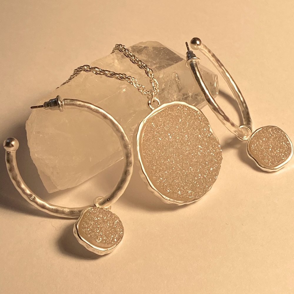 Iridescent matching set